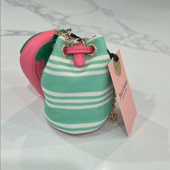 So. Cute JUICY COUTURE Wristlet💗 - Picture 13 of 16